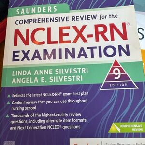 Saunders NCLEX-RN Examination Review Book